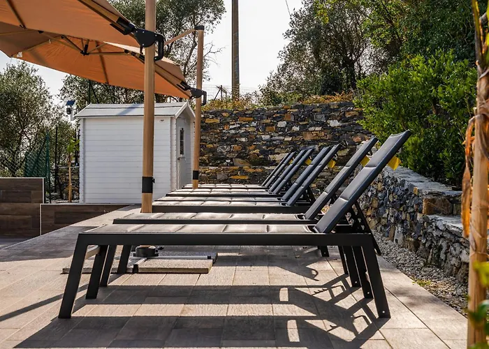 - Con Roccia Naturale Apartment *